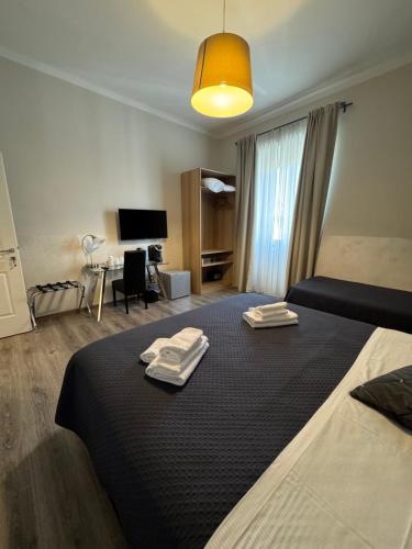 RHS Rienzo Suites - image 12