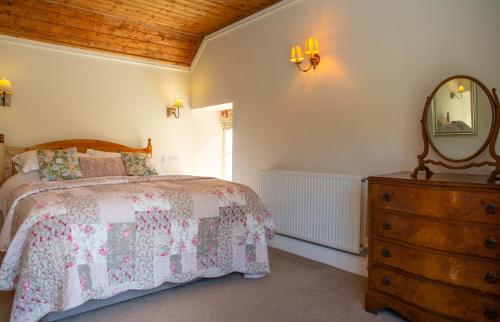 Bayvil Newport, Pembrokeshire in Velindre