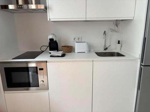 One-Bedroom Standard Apartment image 6