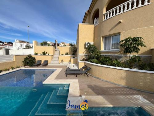 Villamartin Garden Escape with private pool VM51 - image 2