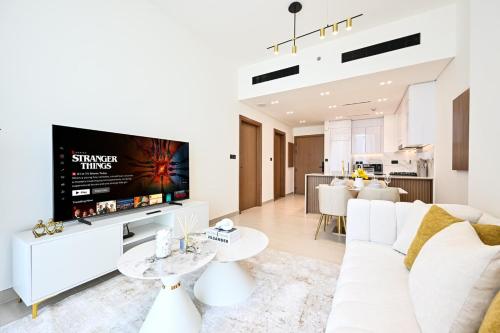 Modern 1BR Fully Furnished with Balcony and Gym, Dubai (foto 4)