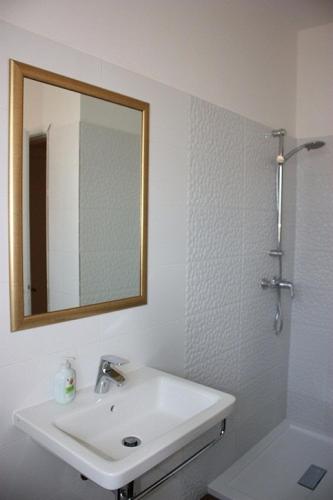  Apartments Mirela in Novigrad