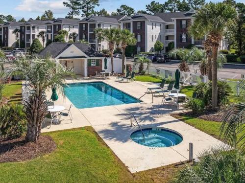 River Oaks Incredible 2BR condo