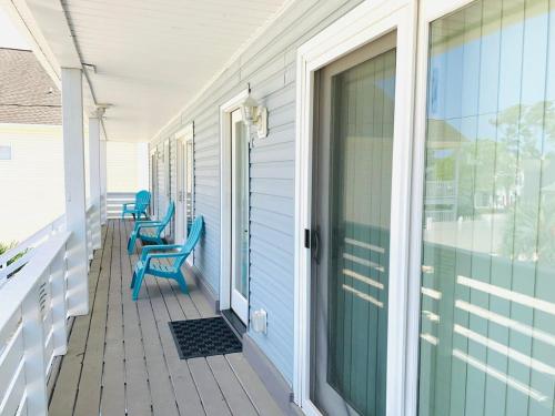 North Myrtle Beach D beautiful triplex unit - image 3