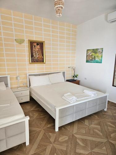 One-Bedroom Apartment image 7