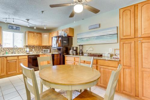 Private Beach Access: Hilton Head Island Condo! in Χιλτον Χεντ Άιλαντ