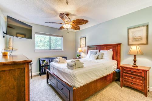 Private Beach Access: Hilton Head Island Condo! in Χιλτον Χεντ Άιλαντ
