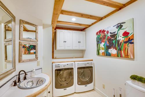 Spacious Home with View - 2 Mi to Goose Rocks Beach! - image 13