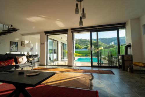 Deluxe Villa image 10