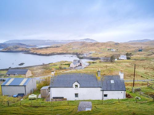 Зовнішній вигляд готелю, The Nicolson House in Lochs