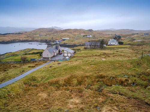 Зовнішній вигляд готелю, The Nicolson House in Lochs
