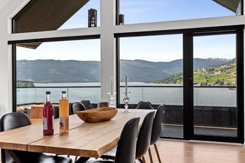 Modern Gem by Beautiful Lake Hafslovatnet in Hafslo