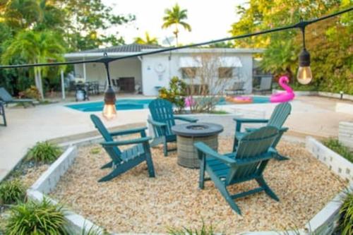 Charming 4BR Home with Heated Pool in Hollywood, Hollywood