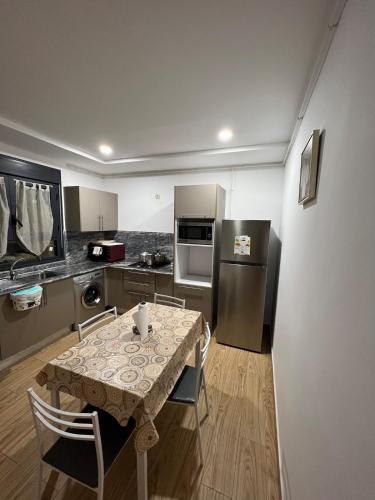 Appartement T3 moderne avec place de parking in Akid Lotfi