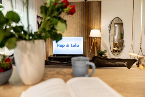 Hop & Lulu Park Studio