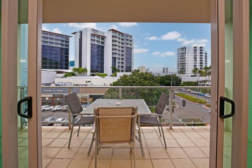 Apartment in Heart of Cairns with pool BBQ, Cairns (foto 10)