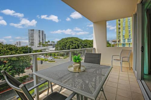 Apartment in Heart of Cairns with pool BBQ, Cairns (foto 3)