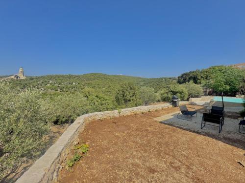 Alma Del Monte Stone House w Pool Terrace in Monsef