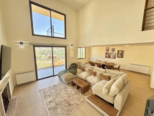 Sierra Faqra Duplex 3BR w Balcony in Kfardebian