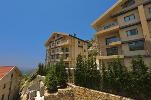 Kaia Faqra Duplex 3BR w Balcony in Kfardebian