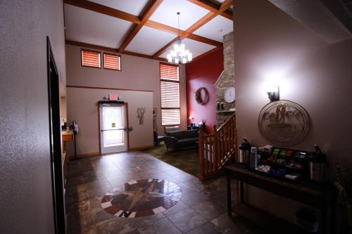Canby Inn and Suites