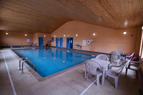 Canby Inn and Suites