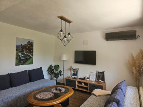 ,,Villa Vera" Peshtani in Peshtani