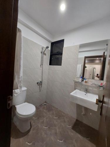 The Perfect Family Getaway 3BR APT DHA Phase 6 - image 5