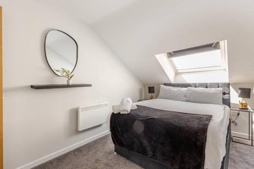 2-Bed Apartment with Sofa Bed, Sleeps up to 6, Perfect for Groups & Familie, Liverpool (photo 11)