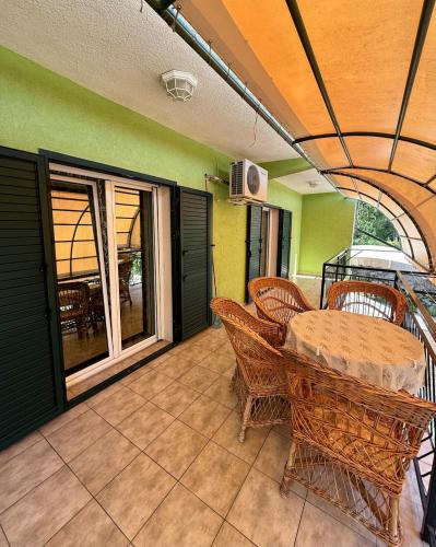 Ninas Apartment - Location saisonnière - Marovići