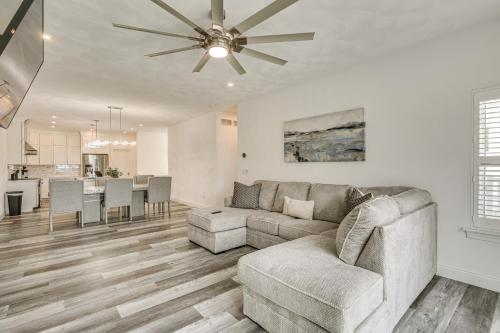 Walk to Mississippi River: Grafton Townhome! in Greftona