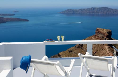 Whitedeck Santorini