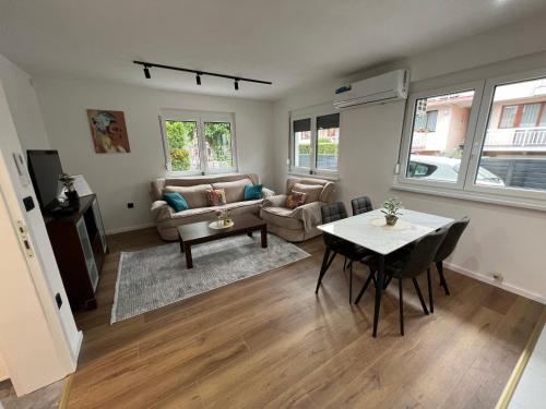 Three-Bedroom Apartment image 7