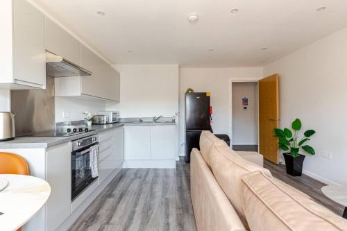 Large 2-Bedroom Apartment, Liverpool City Centre - Sleeps up to 10 3