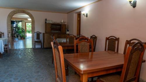 Sighnaghi Hotel Fence Door&Сигнахи Отель Ворота Крепости&სიღნაღი სასტუმრო გალავნის კარი in Sighnaghi