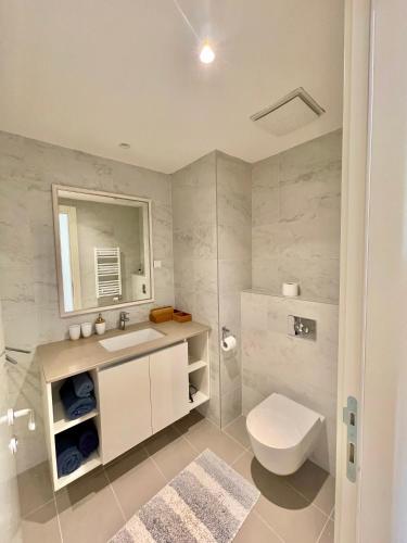 Belgrade Melania 2-Star Single Room suite