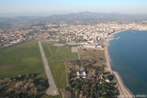 Elegant studio, base nature, mer a pied in Frejus Plage