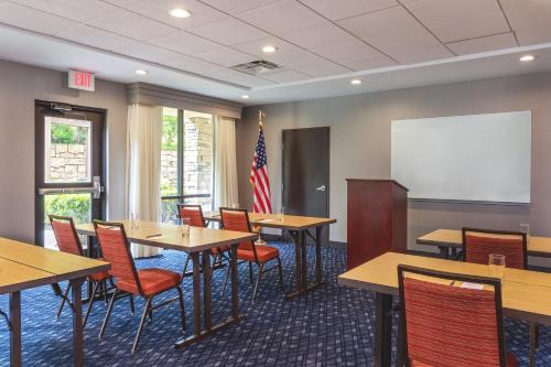 Courtyard by Marriott Oneonta Cooperstown Area - 회의실/연회장