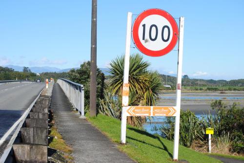 Hoki Boatshed Holiday Accommodation in Hokitika