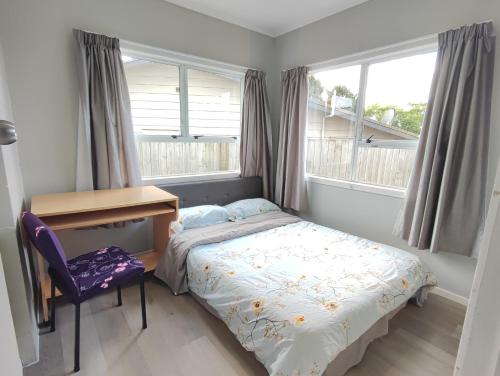 Wast area 3 bedroom home at Massey, Auckland (Foto 6)