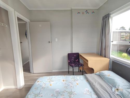 Wast area 3 bedroom home at Massey, Auckland (Foto 7)