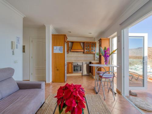 Apartment in Tufia with Oceanfront Terrace, Telde (Foto 6)