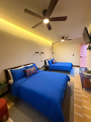 Twin Room with Private Bathroom image 7