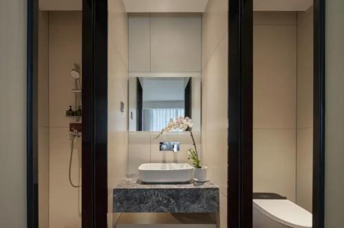 Superior Double Room image 6