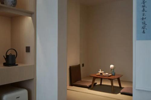 Superior Double Room image 5