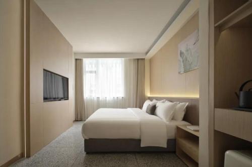 Superior Double Room image 1