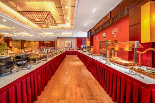 Eagle City Xindi Hotel in Erqi