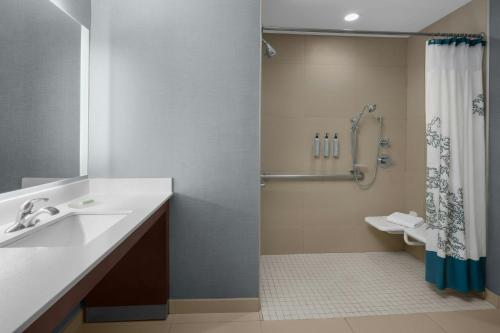 Residence Inn by Marriott Houston West/Beltway 8 at Clay Road - image 9