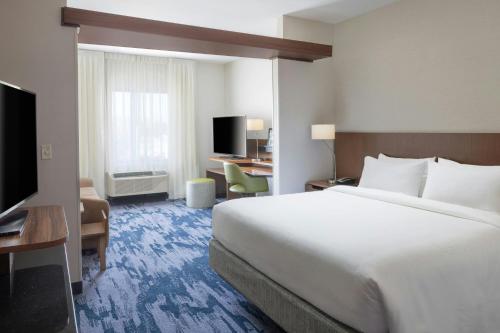 Fairfield Inn & Suites by Marriott Springfield Northampton/Amherst in Northampton, USA