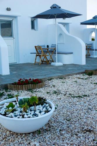 Casa Nostra Mykonos Boutique Rooms & Studios